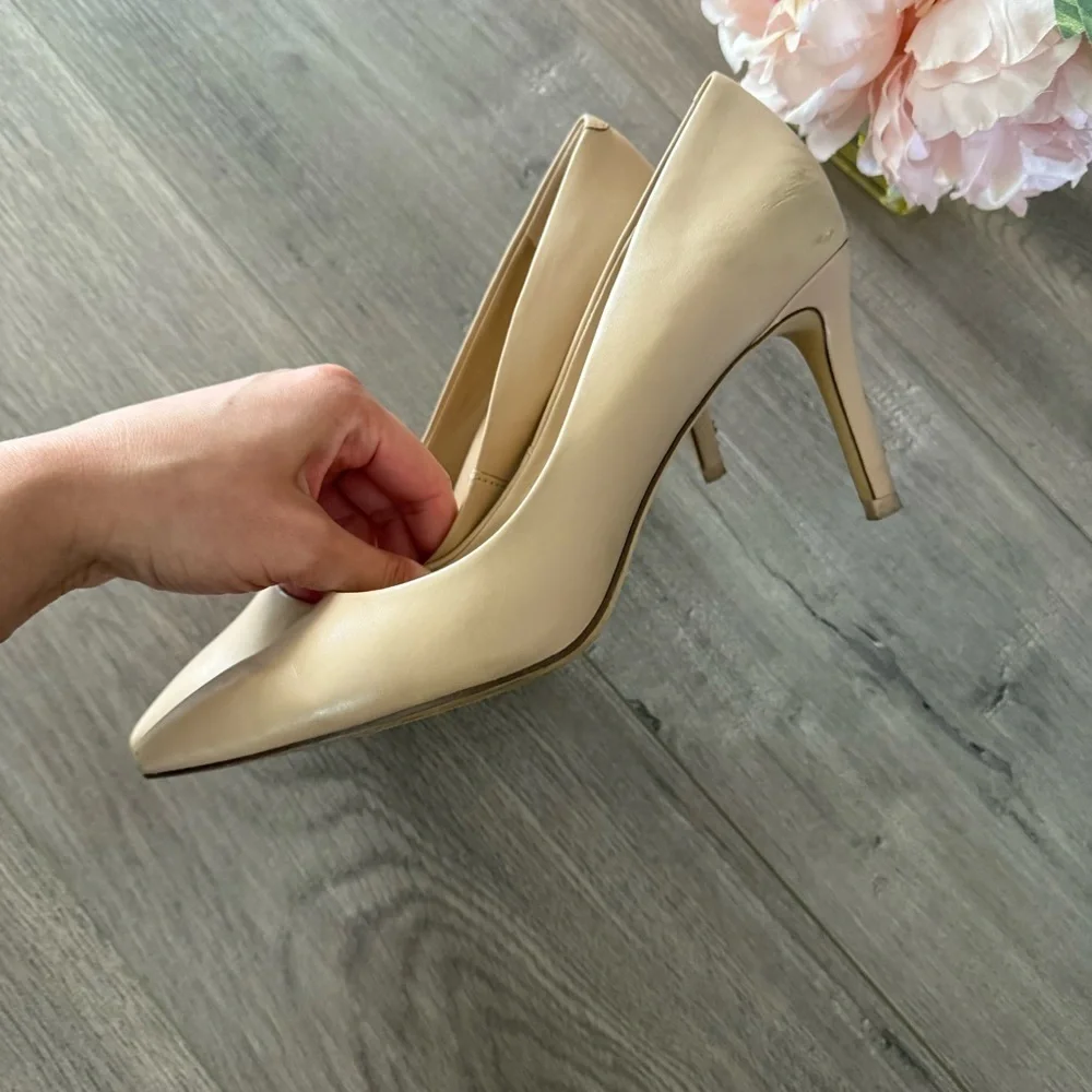 Charles & Keith Emmy Nude‎ Leather Point Toe Classic Heels